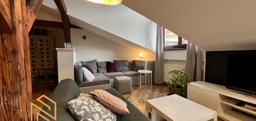 Klimatyczne mieszkanie 81 m² z windą – stare miast