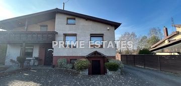 Dwa domy na działce w pięknej okolicy wśód lasów.