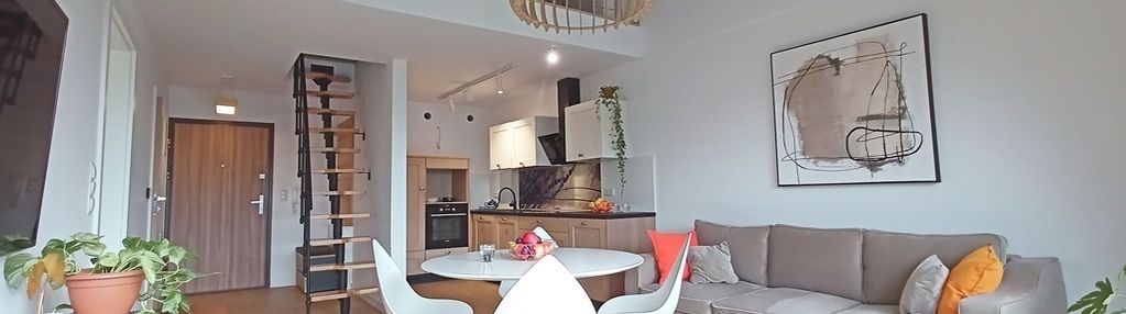 Nowoczesne dwupoziomowe mieszkanie w centrum