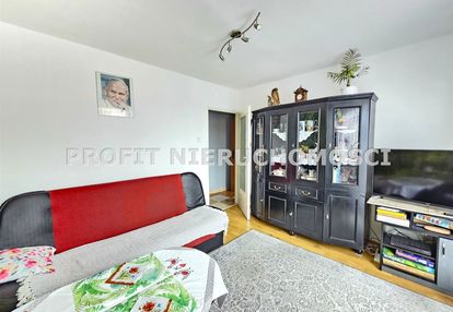 Ładne mieszkanie z dużym balkonem
