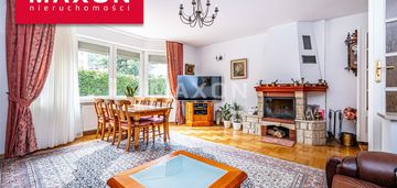 Dom w zabudowie bliźniaczej w starym wilanowie