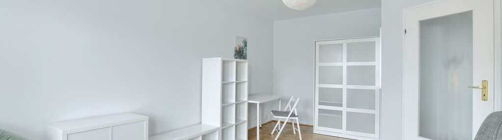 Kawalerka na zamkniętym osiedlu, obok umk.