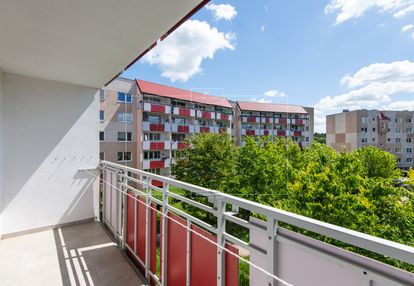 Przestronne m2 | duża loggia | zielań za oknem