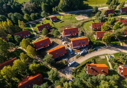 Nowy dom - kaszubska osada w barkocinie.