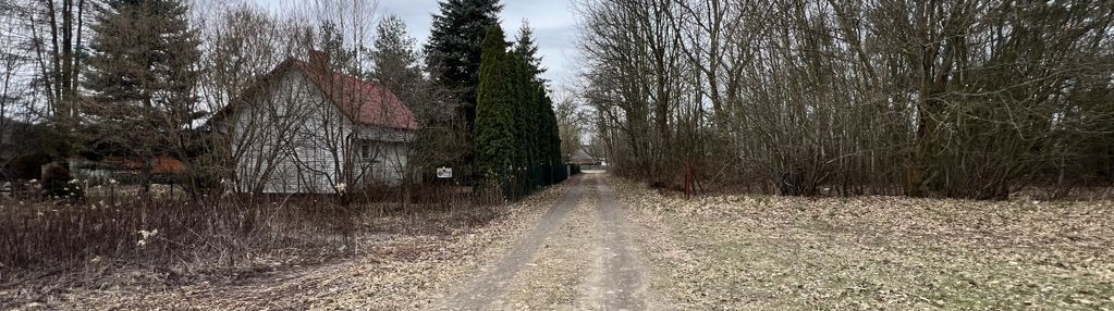 Pod lasem, pod dom/bliźniak, 1 km stacja pkp