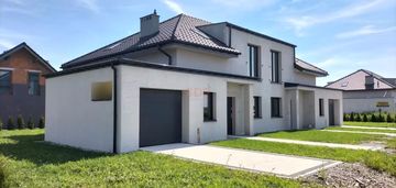 Bliźniak 140 m2, działka 450 m2. stan deweloperski.