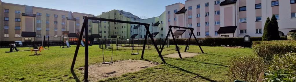 Przytulne mieszkanie na pierwszym piętrze z loggią.