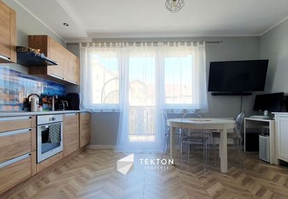 Przestronne umeblowane 36,9m2 z infrastrukturą
