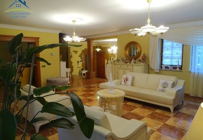 Niezwykły dom w ustroniu - dla koneserów piękna!