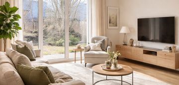 Dwustronne mieszkanie z ogródkiem