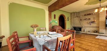 Dom z budynkiem produkcyjnym