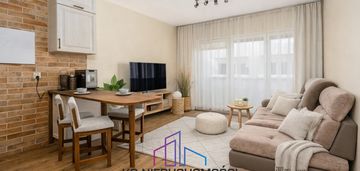 4 pokoje*3 balkony* 2 m.postojowe *winda