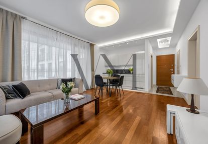 Grzybowska 4, 2 pokoje, wysoki standard