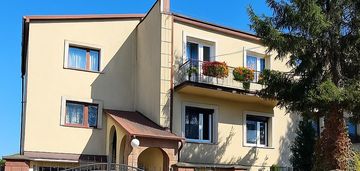 Dom bliźniak 8 pokoi, pow. 285 m2, ksm