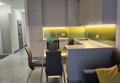 Nowoczesne 4 pokoje, klimatyzacja, garaż