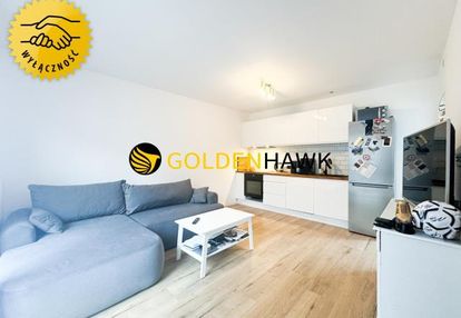 Duża kawalerka z częścią sypialnianą, balkon!