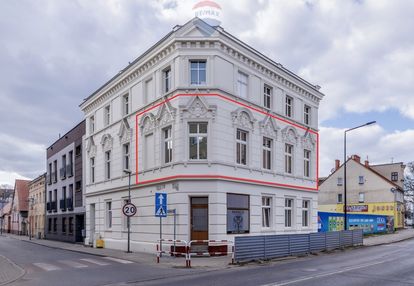 Słoneczne mieszkanie po remoncie (3 pokoje)