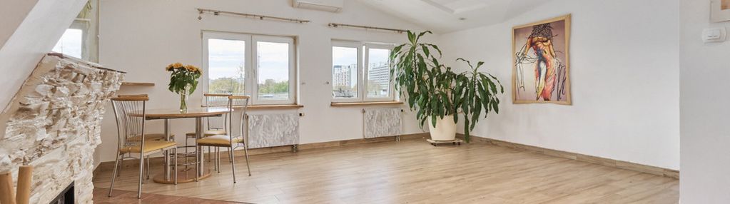 3-4 pokoje/ 102 m2 / top lokalizacja / 2x garaż