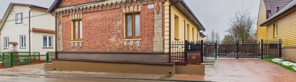 Unikatowy dom przy rzece w nowodworcach