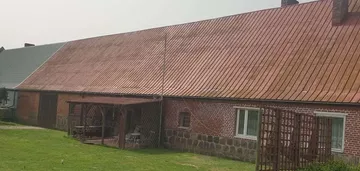 Dom na wsi z dużą działką