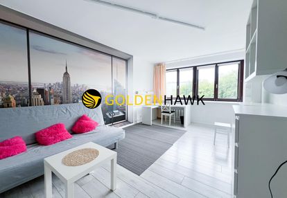 2 duże pokoje z balkonem, ścisłe centrum, parking, od zaraz