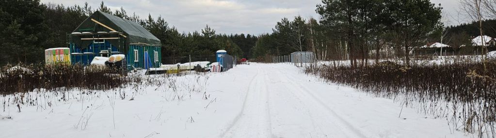 Pod lasem, pod dom/bliźniak, 1 km stacja pkp