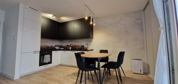 Dwupoziomowe mieszkanie z widokiem na góry