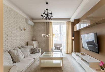 2 pokojowe mieszkanie przy placu zbawiciela.