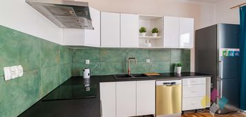 Apartamentowiec, 55,91 m2, 3 pokoje, loggia