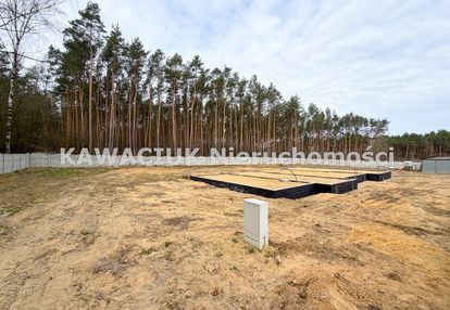 Działka budowlana przy lesie