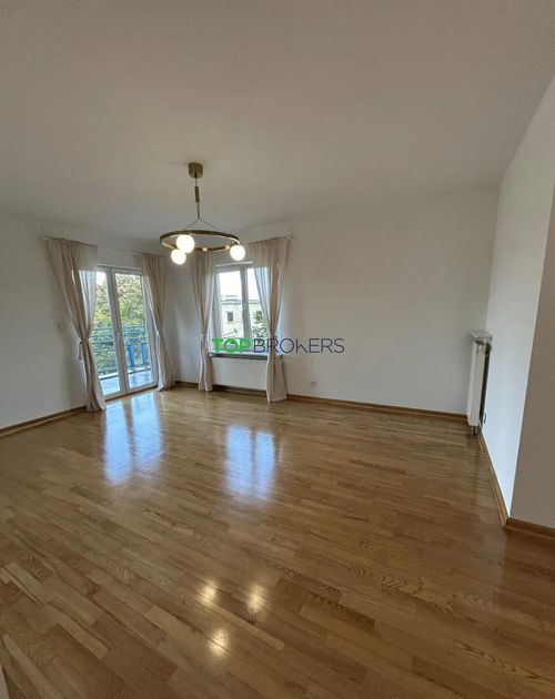 Komfortowe trzy pokoje, balkon, garaż