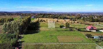 Widokowa działka w tyczynie