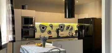 Klimat podgórza i przestrzeń to atuty tego m.