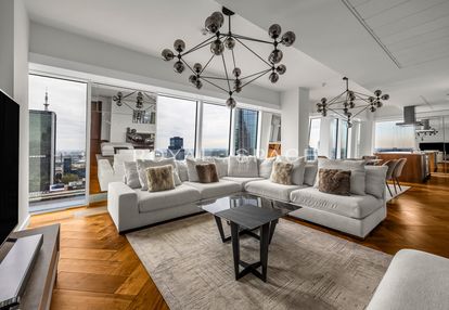 Elegancki apartament | widok na warszawę| złota 44