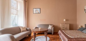 Apartament w centrum miasta przy piotrkowskiej
