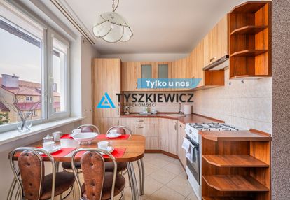Atrakcyjne mieszkanie z dużą kuchnią oraz garażem!