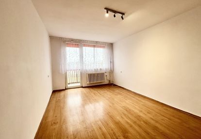 Najtańsze 3 pokoje z balkonem w bloku
