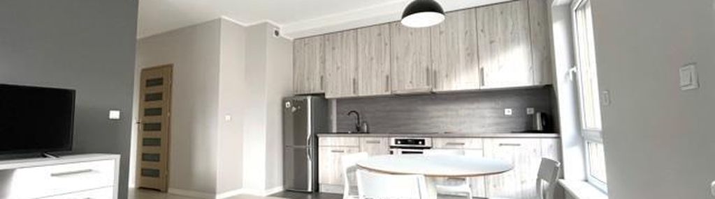 Jasne, przestronne z windą, balkonem i parkingiem