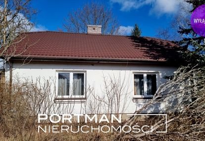 Dom w bliskim sąsiedztwie rzeki i lasu.
