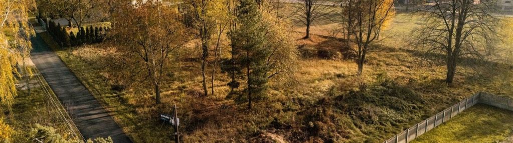 Ujejsce|zielona spokojna okolica|obok lasu|15a|