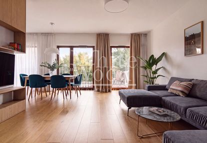 Riverview, 2 pokoje, balkon, miejsce w hali