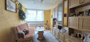Słoneczne i rozkładowe mieszkanie z balkonem.