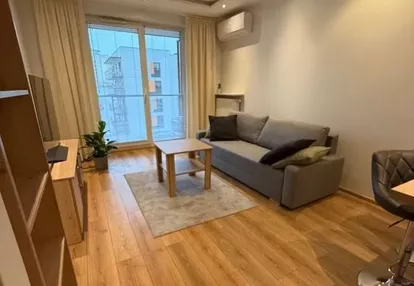 SUPER lokalizacja, 47 m2 (2 pokoje) + 11 m2 balkon