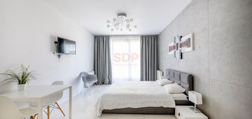 Inwestycja w centrum przy rzece