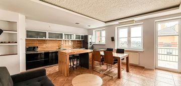 67m2, 3 pokoje, piwnica 10m2, 9183zł/m2