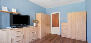 Przestrzeń-balkon-widok na zieleń-metro 5'-cisza
