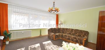 60m2, i piętro, rubinkowo niski blok, balkon