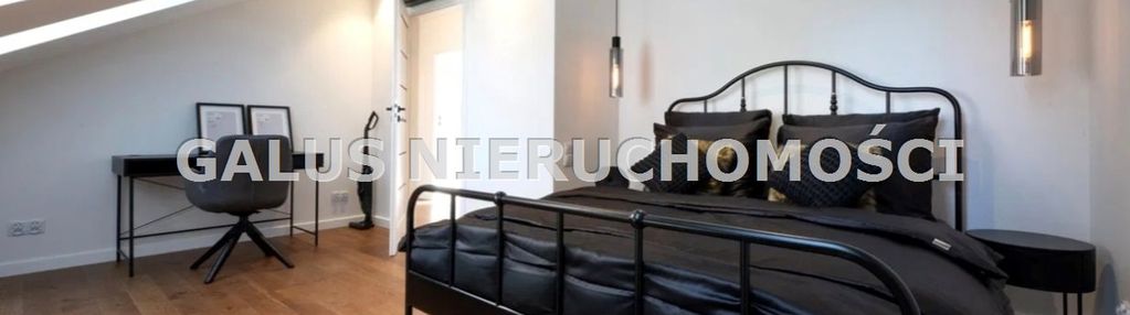 3 pok. l. trybuny ludów. - sprzedaż