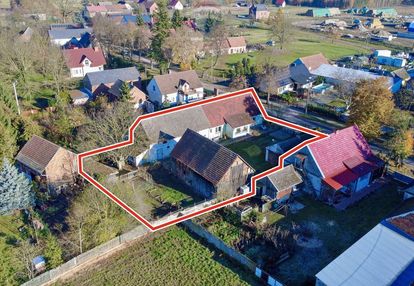 Dom z warsztatem, stodołą i oborą