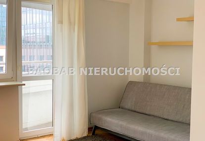 Kawalerka przy stacji metra świętokrzyska